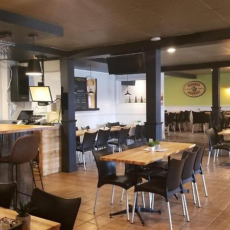 Auberge Happy Logis Lac-Etchemin エクステリア 写真