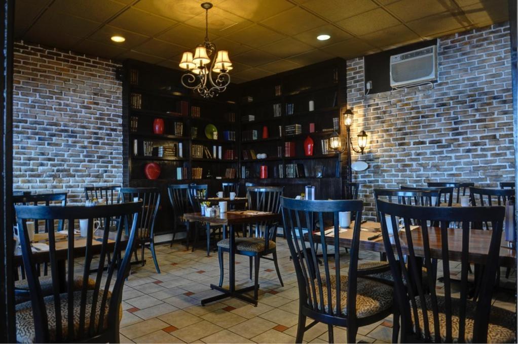 Auberge Happy Logis Lac-Etchemin エクステリア 写真